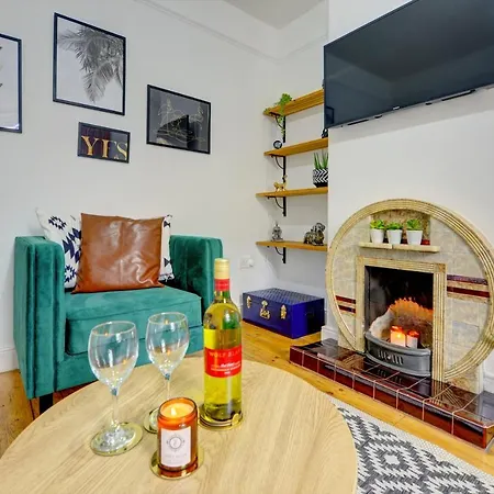 Holiday home Kist Accommodates - Haig House, *