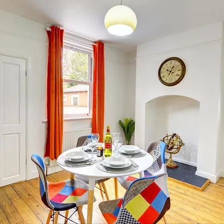 Kist Accommodates - Haig House, Holiday home Harrogate