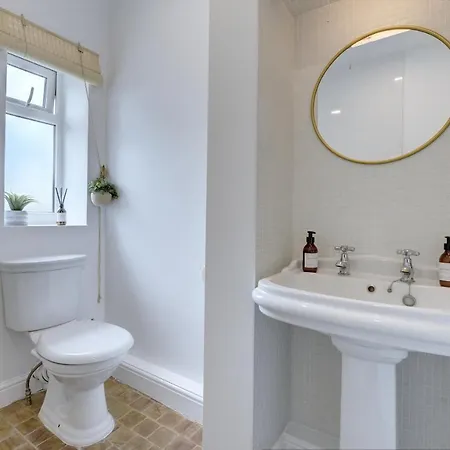 Kist Accommodates - Haig House,